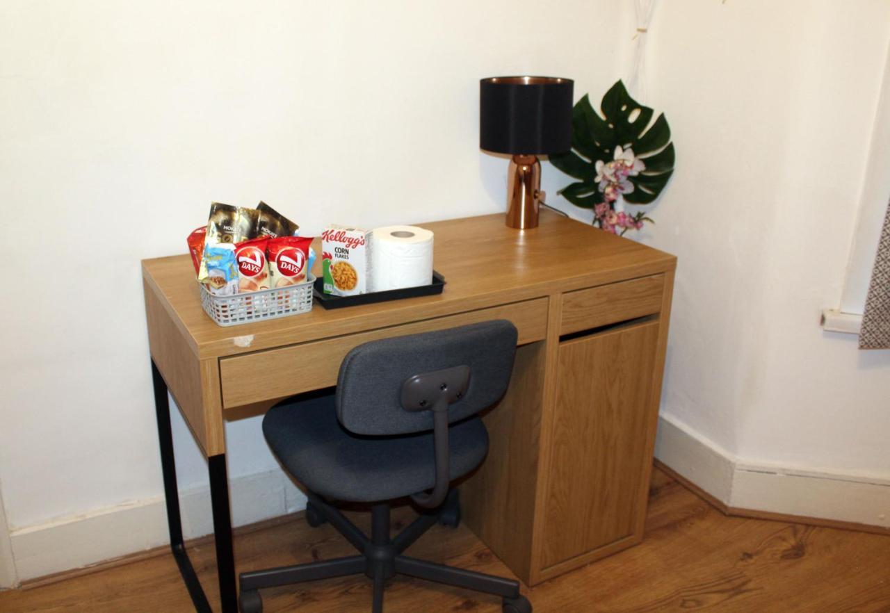 Cozy Rooms Or Apartment In London Townhouse Fast Links To Central Buitenkant foto