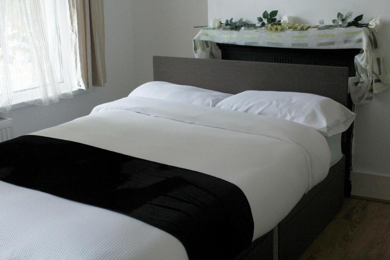 Cozy Rooms Or Apartment In London Townhouse Fast Links To Central Buitenkant foto