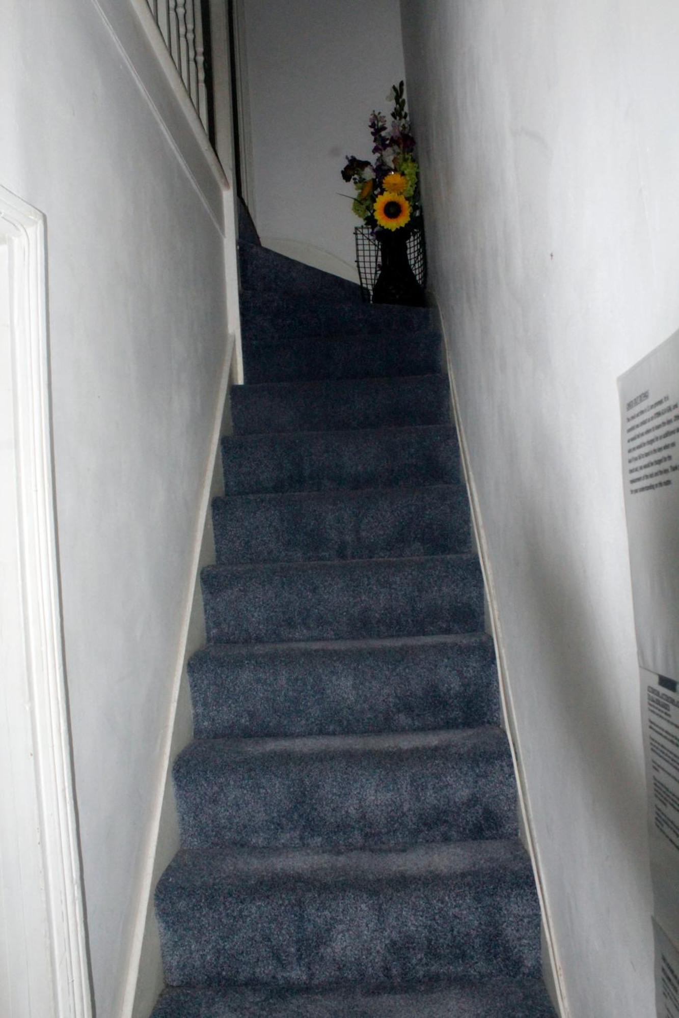Cozy Rooms Or Apartment In London Townhouse Fast Links To Central Buitenkant foto